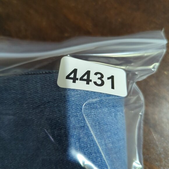 Spanx Jeans Women's L Stonewashed Blue Flare High Rise SPANXshape EveryWear NWT - Picture 16 of 16